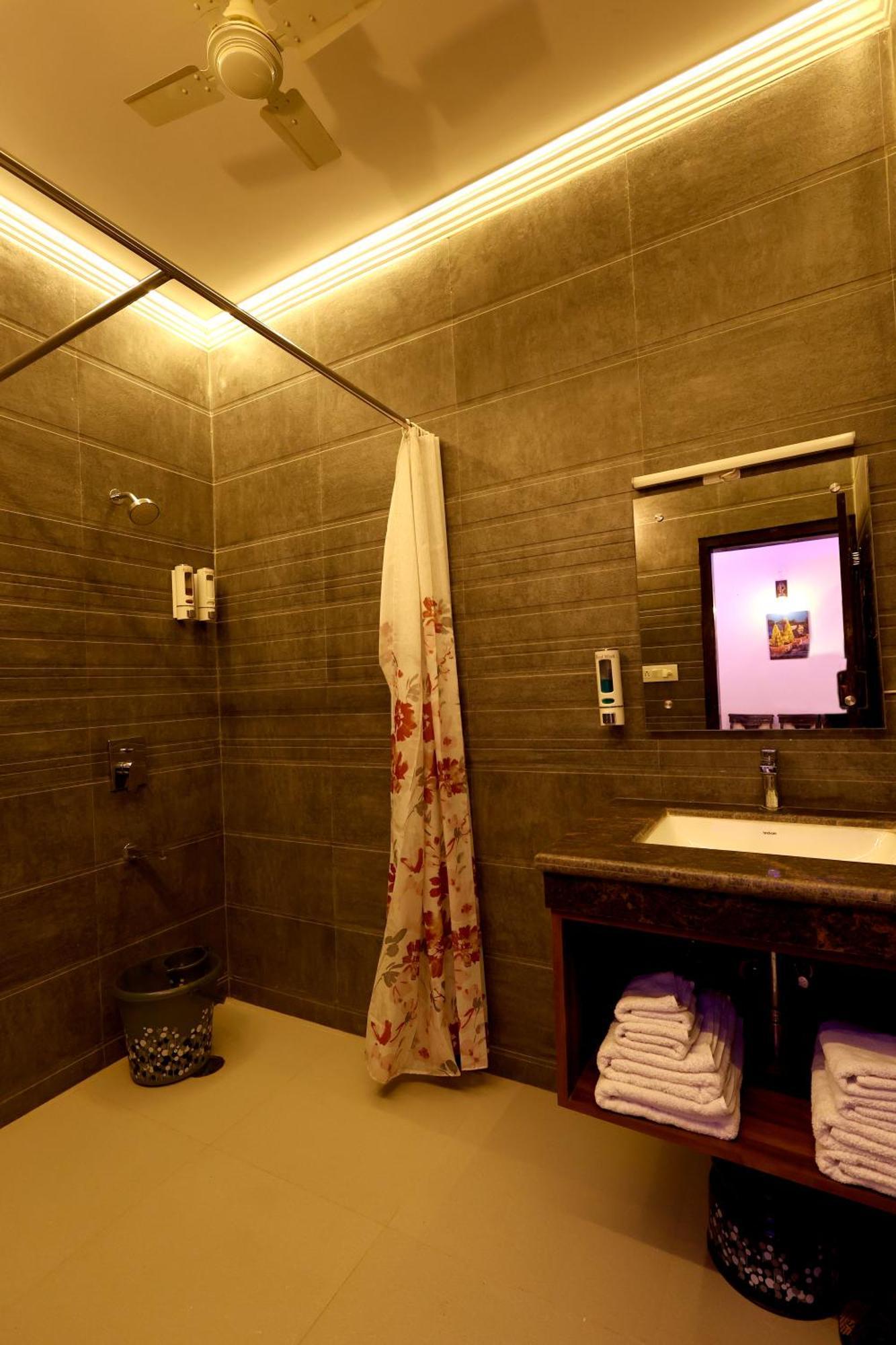 Shivalayaa - The Divine Abode Apartment Agra  Exterior photo